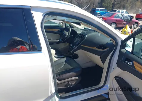 2016 Lincoln Mkc Select z USA, uszkodzony, nr VIN 5LMCJ2C98GUJ31172